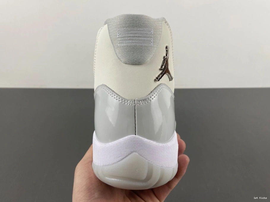 - Grand (Women's) 11 AR0715-110 Jordan Retro Finale 0318